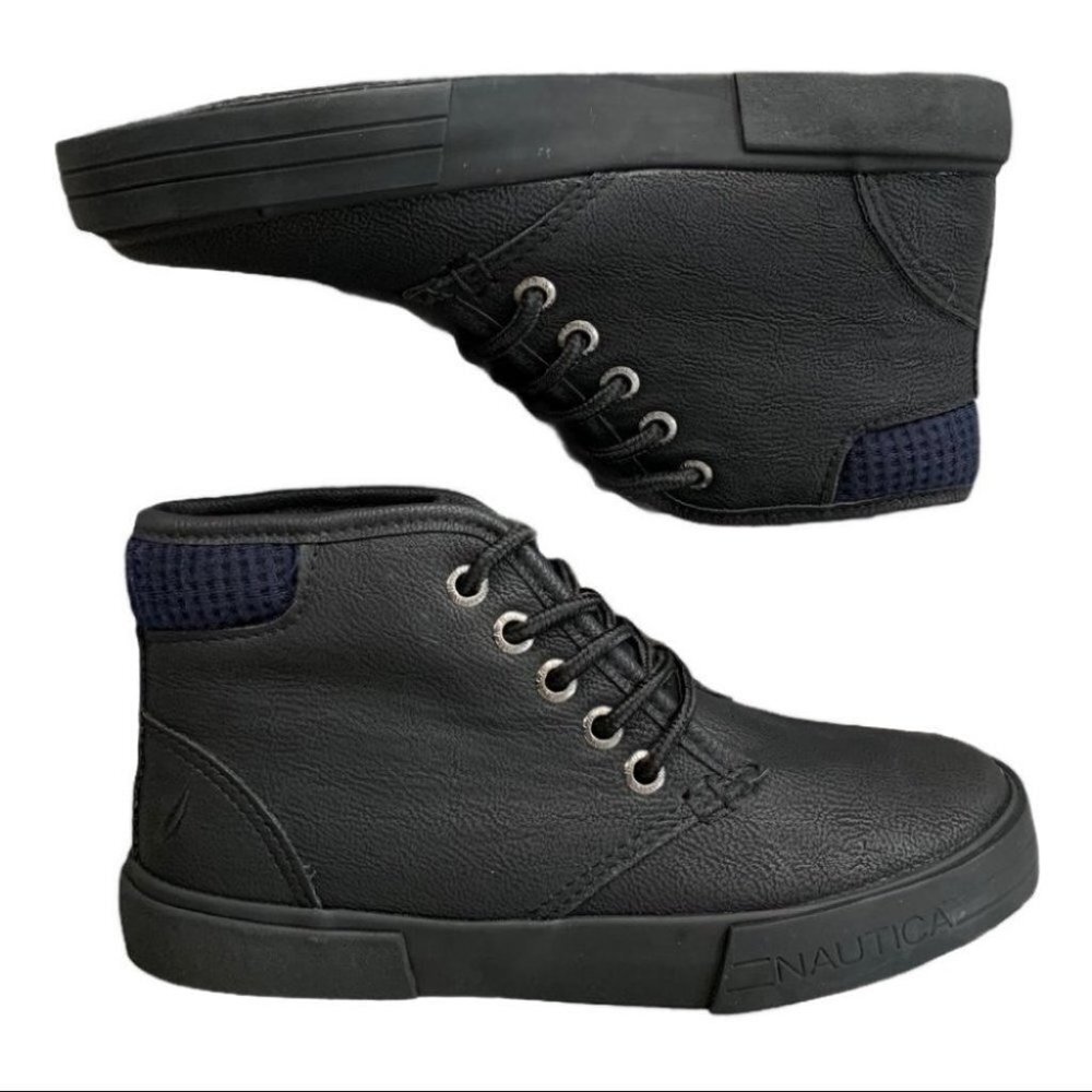 NWOT Nautica breakwater youth black tumbled boot 12